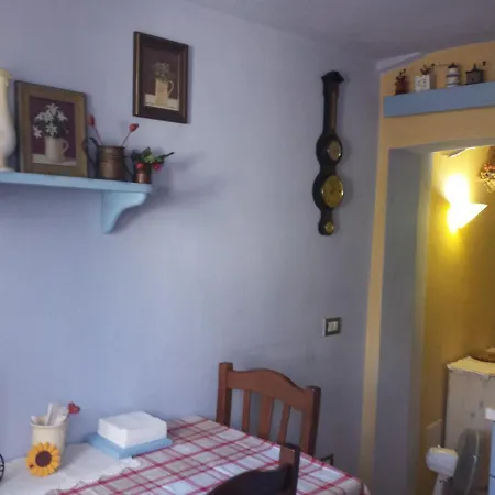 Apartment Centre With Patio Parma