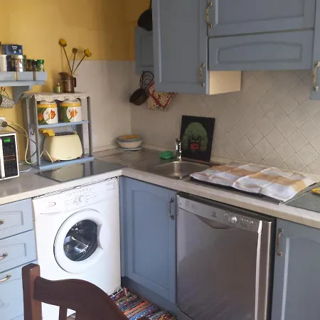 Centre With Patio Apartman *