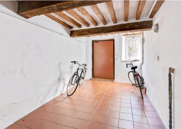 Centre With Patio Apartament