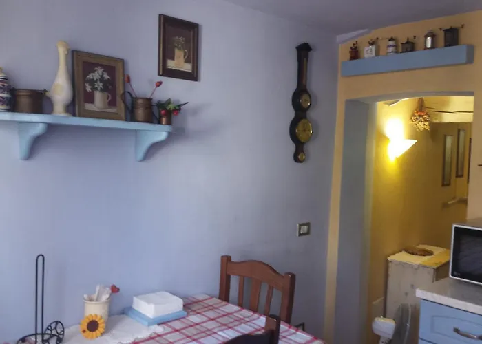 Apartament Centre With Patio Parma