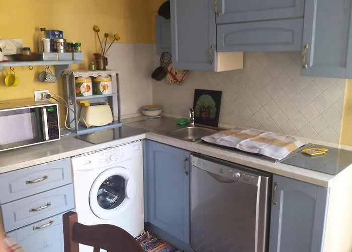 Centre With Patio 아파트 *