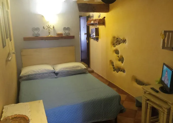 Apartament Centre With Patio Parma